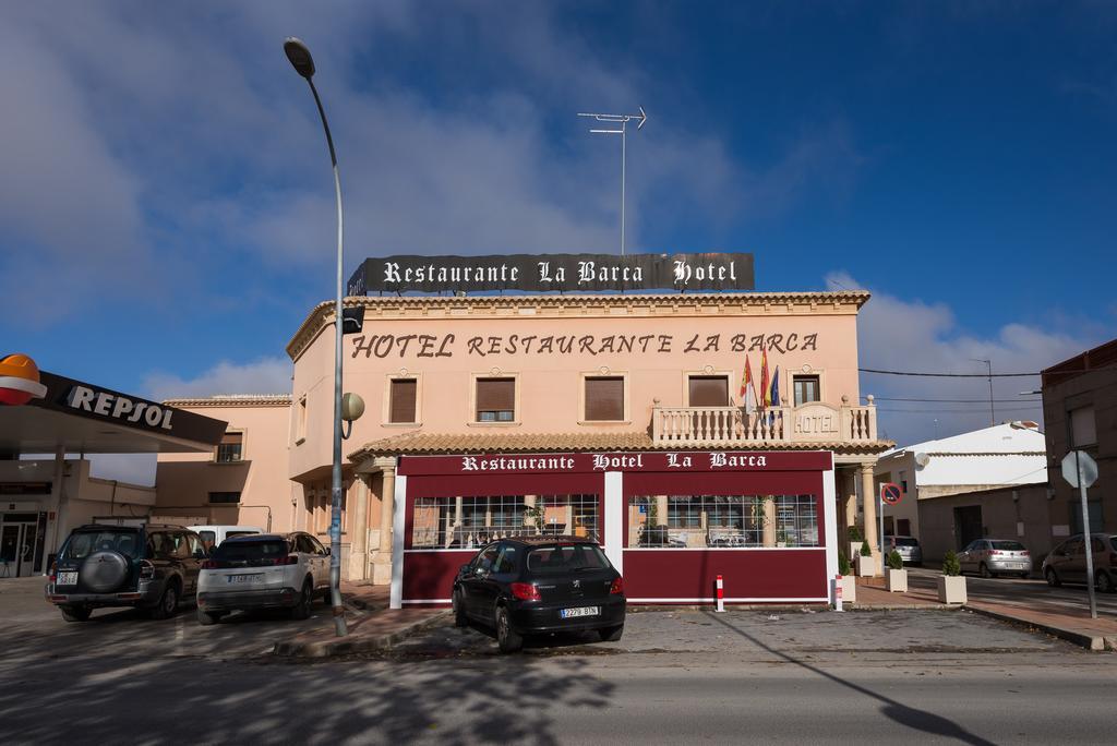 Hotel La Barca Pedro Munoz Exterior photo